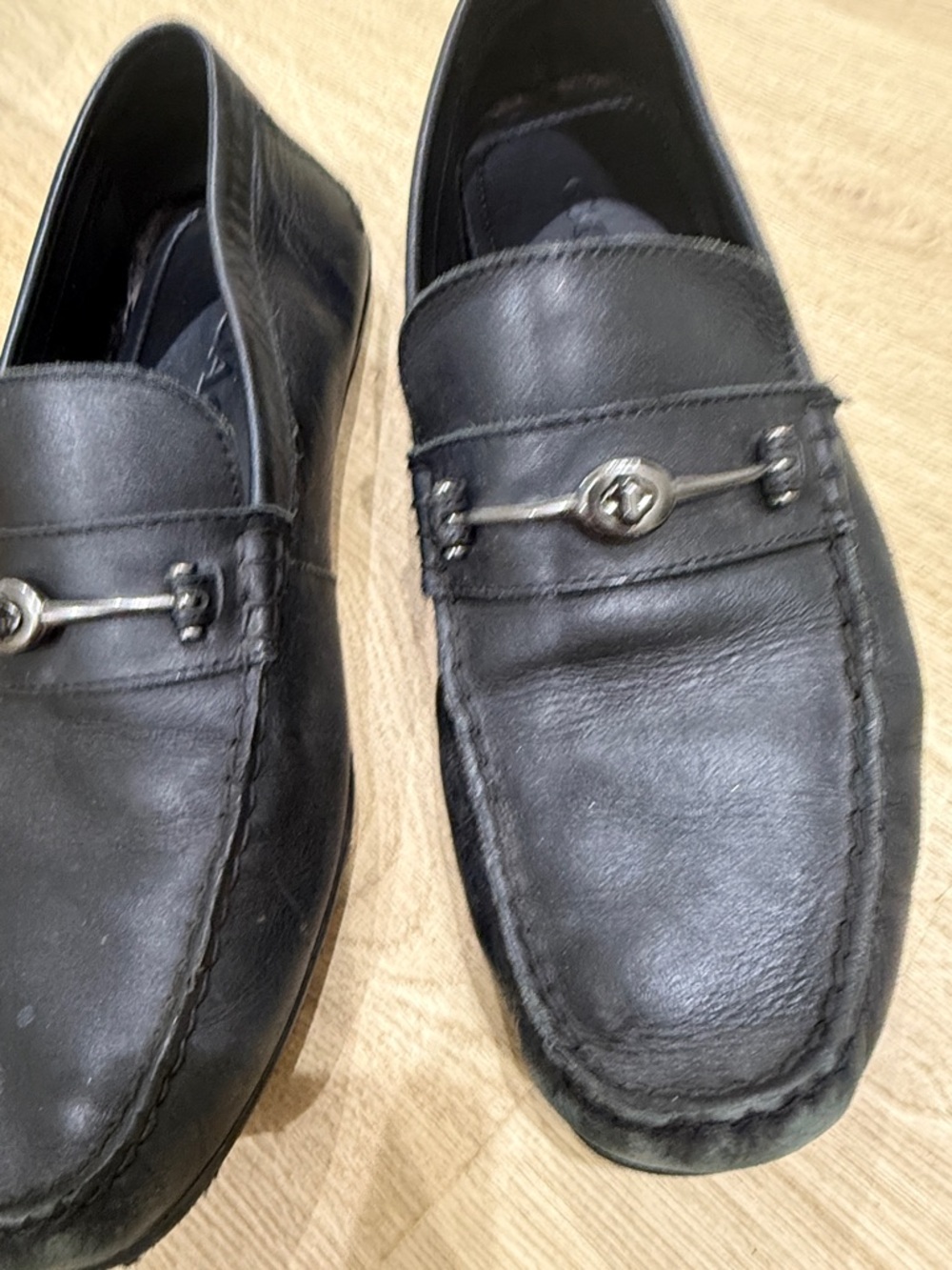 Coach Black Leather Men's Bit-Accent Loafers leather has a lot of scuffs - Picture 2 of 7